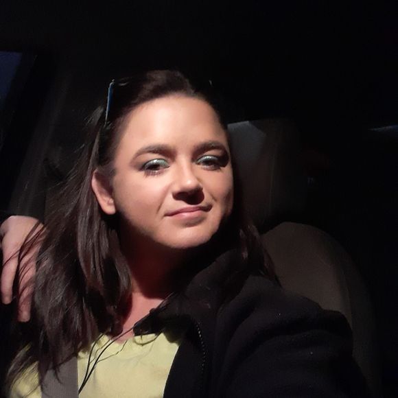 Meet your Posher, Andrea - Picture 1 of 1